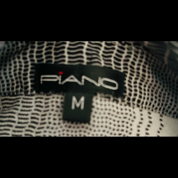 ⭕️PIANO Grey & Black Button-up Blouse. size M - Picture 5 of 6